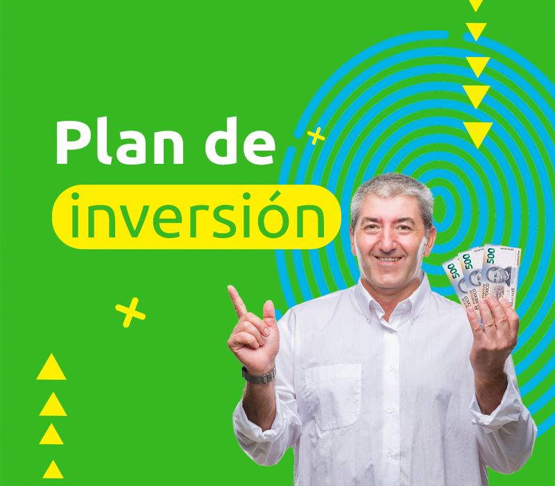 Hombre mayor pensando en su plan de inversión