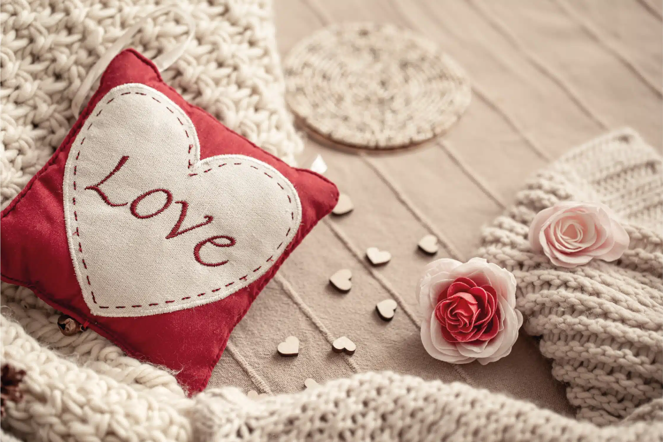 Estas sencillas manualidades para San Valentín para todos, desde mantas pintadas hasta plantas con mensajes. ¡Entra y haz tu favorito!